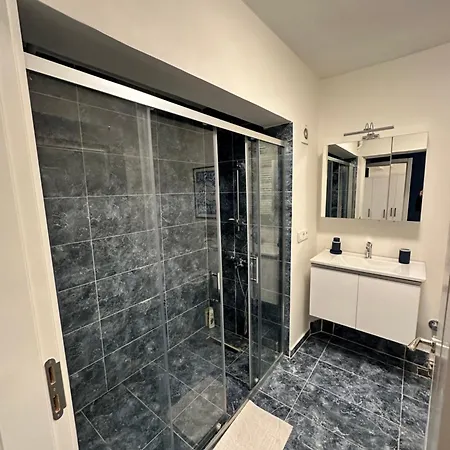 Lägenhet Ocean 3 Bed House Istanbul